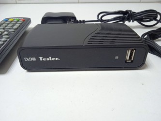 ТВ приставка Tesler DSR-320
