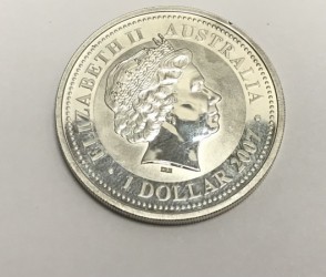Серебряная монета "Елизавета 2/Бык" 31,56 гр.
