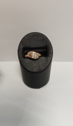 Золотое кольцо с бриллиантом 2,85 гр