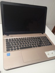 ноутбук Asus VivoBook
