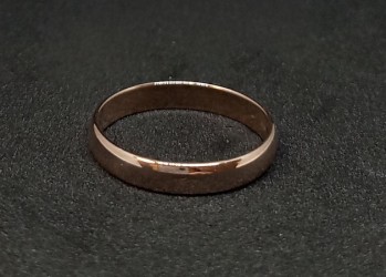 Золотое кольцо 2,68 гр