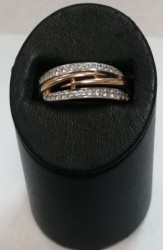 Золотое кольцо с камнями 2,84 гр.
