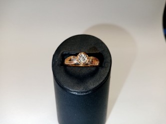 Золотое кольцо с бриллиантом 1,83 гр.