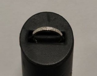 Золотое кольцо с бриллиантами 1,50 гр.