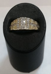 Золотое кольцо с бриллиантами 7,53 гр