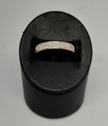 Золотое кольцо с бриллиантами 1,36 г