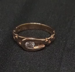 Золотое кольцо 2,67 гр