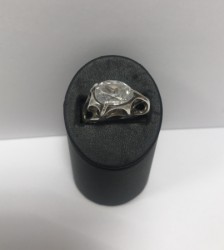 Серебряное кольцо с камнем 6,73 гр